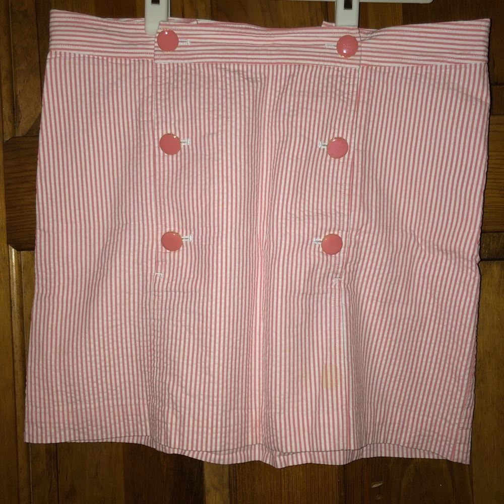 Vineyard Vines Seersucker Skirt with Buttons
